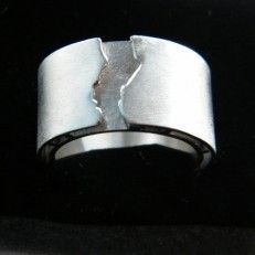 bruidsaccessoires Goudsmederij Yelkencian gespecialiseerd in het ontwerpen en maken van handgemaakte unieke sieraden