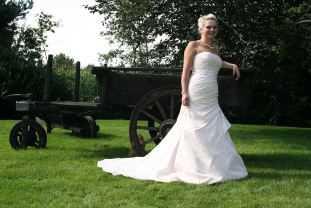 Bruidsboetiek Twinkel de mooiste jurk, voor de mooiste dag!