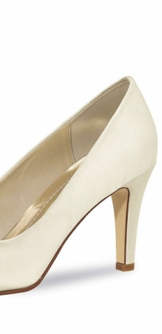 Bruidsschoenen Bruidsboutique MariAnna Bruidsschoenen Bruidsboutique MariAnna