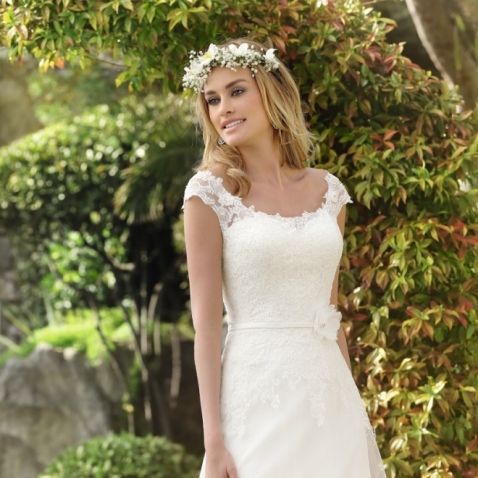 Bruidsmode Bruidshoeve Charlotte Bruidsmode Bruidshoeve Charlotte