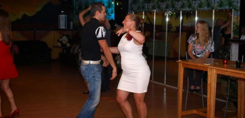 Openingsdans SalseroMboka Party & Dance Openingsdans SalseroMboka Party & Dance