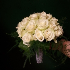 bruidsboeket Mariska's Flower Art & Design pak uit met mooie bloemen!