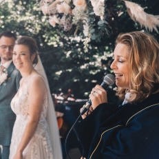 trouwambtenaar Saskia Offerhaus van 2Marry Saskia Offerhaus - zelfstandig trouwambtenaar
