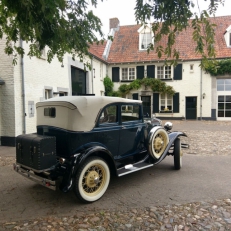 Oldtimer-verhuur Leo Wilms Trouwvervoer Oldtimer-verhuur Leo Wilms Trouwvervoer