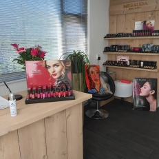 beauty Salon Margreet bruidsmake-up op locatie in Friesland