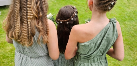 Beauty ProLooks  Make-up, Hair & Nails 