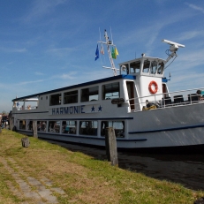 trouwlocaties Rondvaartboot Friesland trouwen in Friesland, op het Friese water!