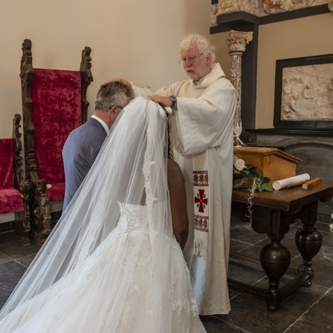 Huwelijksvoltrekking Rent a Priest