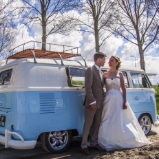 Trouwbus In Stijl met een Spijl Trouwbus In Stijl met een Spijl