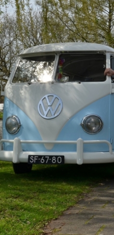Trouwbus In Stijl met een Spijl Trouwbus In Stijl met een Spijl