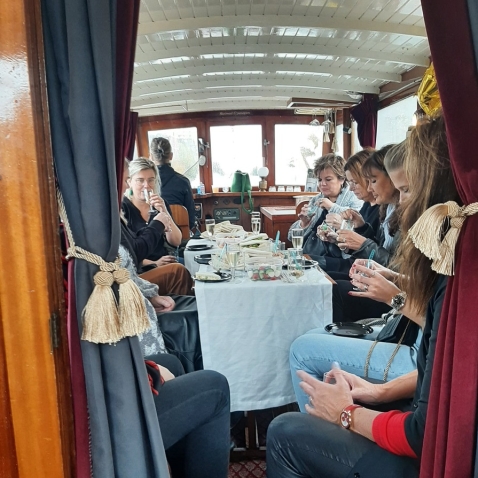 Vrijgezellenfeest Willemsvaart Vrijgezellenfeest Willemsvaart