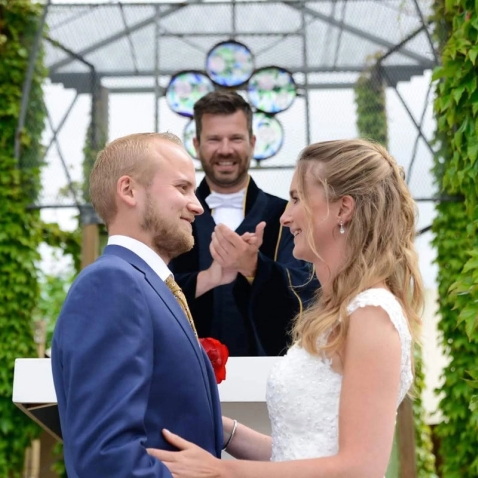 Trouwambtenaar Trouwambtenaar Sebastiaan Trouwambtenaar Trouwambtenaar Sebastiaan