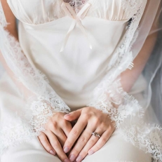 bruidsaccessoires Bruidssalon Marwie Betaalbare trouwjurken en bruidsaccessoires
