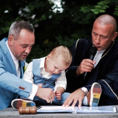 trouwambtenaar Trouwambtenaar Jeroen Smits Een bijzondere dag, een bijzonder moment