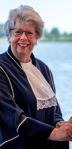 Trouwambtenaar Ellemieke Verbindt Echt Trouwambtenaar Ellemieke Verbindt Echt
