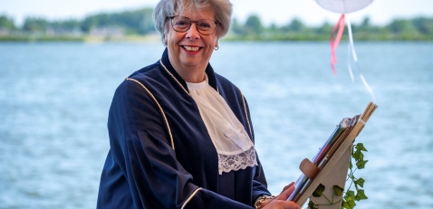Trouwambtenaar Ellemieke Verbindt Echt Trouwambtenaar Ellemieke Verbindt Echt