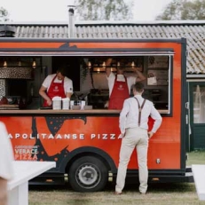  Pizza met Pazzi unieke catering voor de bruiloft