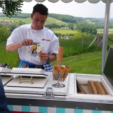 catering-partyverhuur De IJsmannetjes ijskarren op jouw feestlocatie