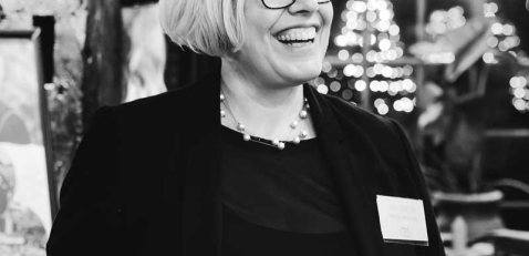 Trouwambtenaar Trouwambtenaar Karin