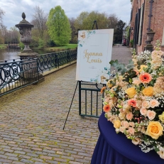 Corsages Van der Spek bruidsboeketten Corsages Van der Spek bruidsboeketten