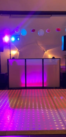 Bruiloft-muziek Licht en Geluid Zeeland Bruiloft-muziek Licht en Geluid Zeeland