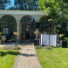  Licht en Geluid Zeeland bruiloftmuziek, partyverhuur, sfeermakers en decoratie