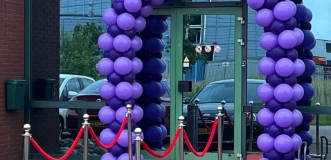 Catering-Partyverhuur Ballonvertier Decoratie en Partyverhuur Catering-Partyverhuur Ballonvertier Decoratie en Partyverhuur