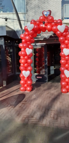 Decoratie-styling Ballonvertier Decoratie en Partyverhuur Decoratie-styling Ballonvertier Decoratie en Partyverhuur
