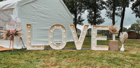 Catering-Partyverhuur WD Verhuur Catering-Partyverhuur WD Verhuur