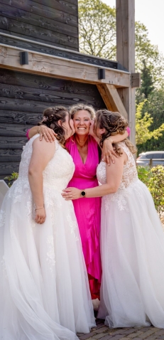 Trouwambtenaar Trouwmevrouw Miryam Trouwambtenaar Trouwmevrouw Miryam