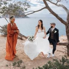 trouwambtenaar De Weddingdiva vrolijk, vlot, warm en spontaan