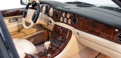 Trouwvervoer ikzoekeenmooietrouwauto.nl