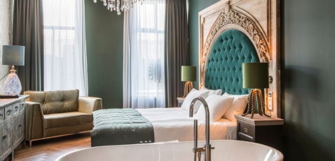 Huwelijksnacht Boutiquehotel & Grand Café ’t Gerecht Huwelijksnacht Boutiquehotel & Grand Café ’t Gerecht