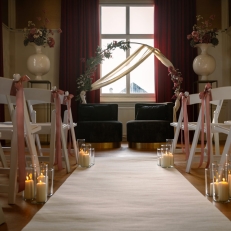 trouwlocaties Het Oude Raadhuis Unieke trouwlocatie én hotel met bruidssuite!