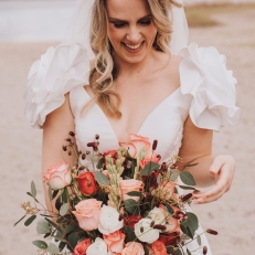 bruidsboeket Atelier De Gouden Hen Geen standaard bloemen, maar unieke creaties