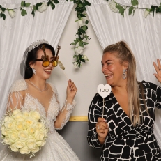  Photobooths Nederland Photobooth bruiloft huren | Plezier & herinneringen