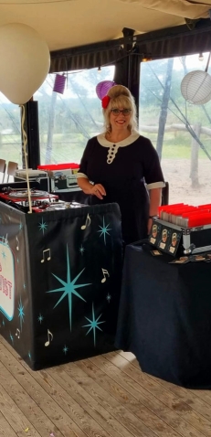 Bruiloft-muziek dj Miss Twist