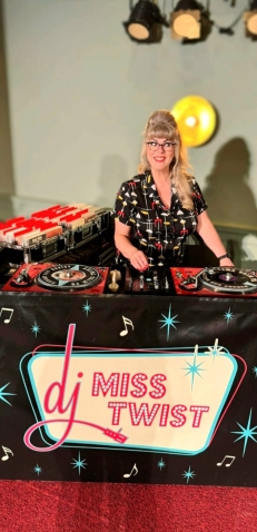 Bruiloft-muziek dj Miss Twist