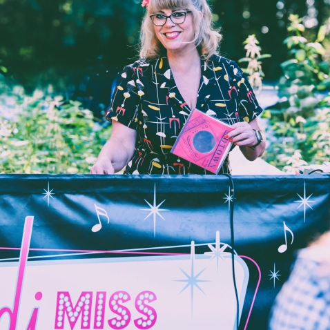 Bruiloft-muziek dj Miss Twist