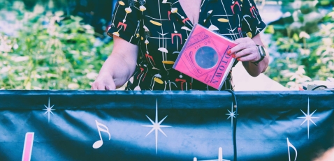 Bruiloft-muziek dj Miss Twist