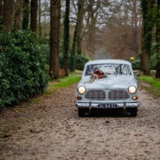 trouwvervoer Volvo Lotte  Beleef jullie dag in een klassieke Volvo