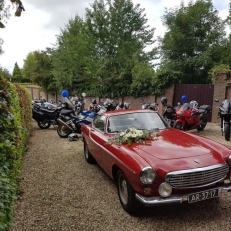 trouwvervoer Volvo Lotte  Beleef jullie dag in een klassieke Volvo