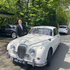 trouwvervoer R&R Trouwauto’s In stijl naar het ja-woord