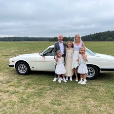 trouwvervoer R&R Trouwauto’s In stijl naar het ja-woord