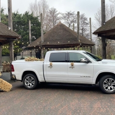 trouwvervoer Bode Lux Kracht, klasse en een entree om nooit te vergeten