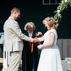 trouwambtenaar Sprekend Gerda Met hart, humor en liefde trouwen