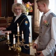 trouwambtenaar Sprekend Gerda Met hart, humor en liefde trouwen