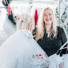  Bruidsbloementuin Trouwjurken en accessoires met gevoel