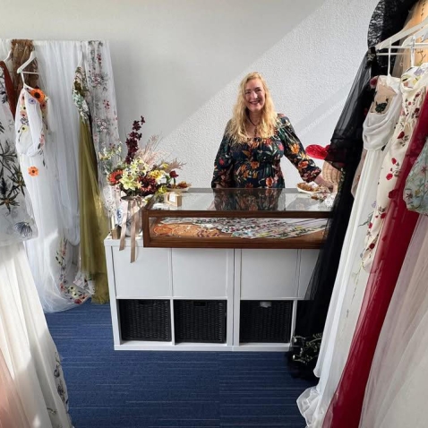 Trouwjurken Bruidsbloementuin