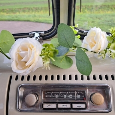 trouwvervoer Oldtimer Rides Stijlvol onderweg op jullie trouwdag met een vleugje nostalgie.